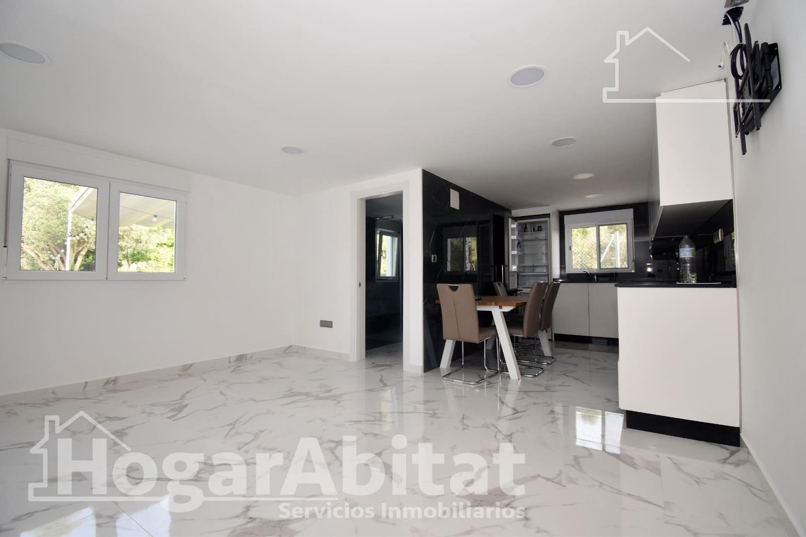 2 bedroom Villa for sale in L'Alcora with garage - € 175,000 (Ref: 9815902)