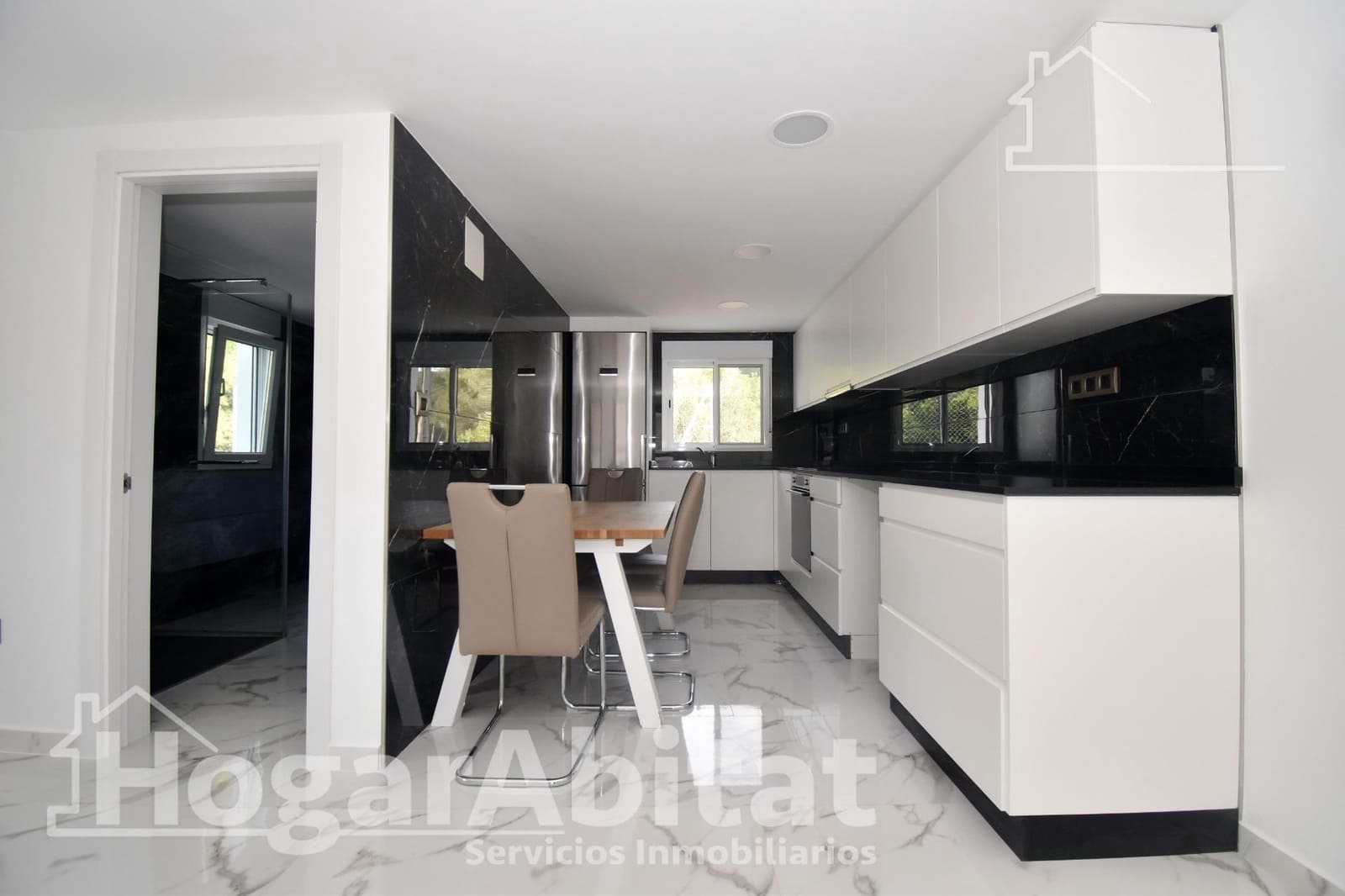 2 bedroom Villa for sale in L'Alcora with garage - € 175,000 (Ref: 9815902)