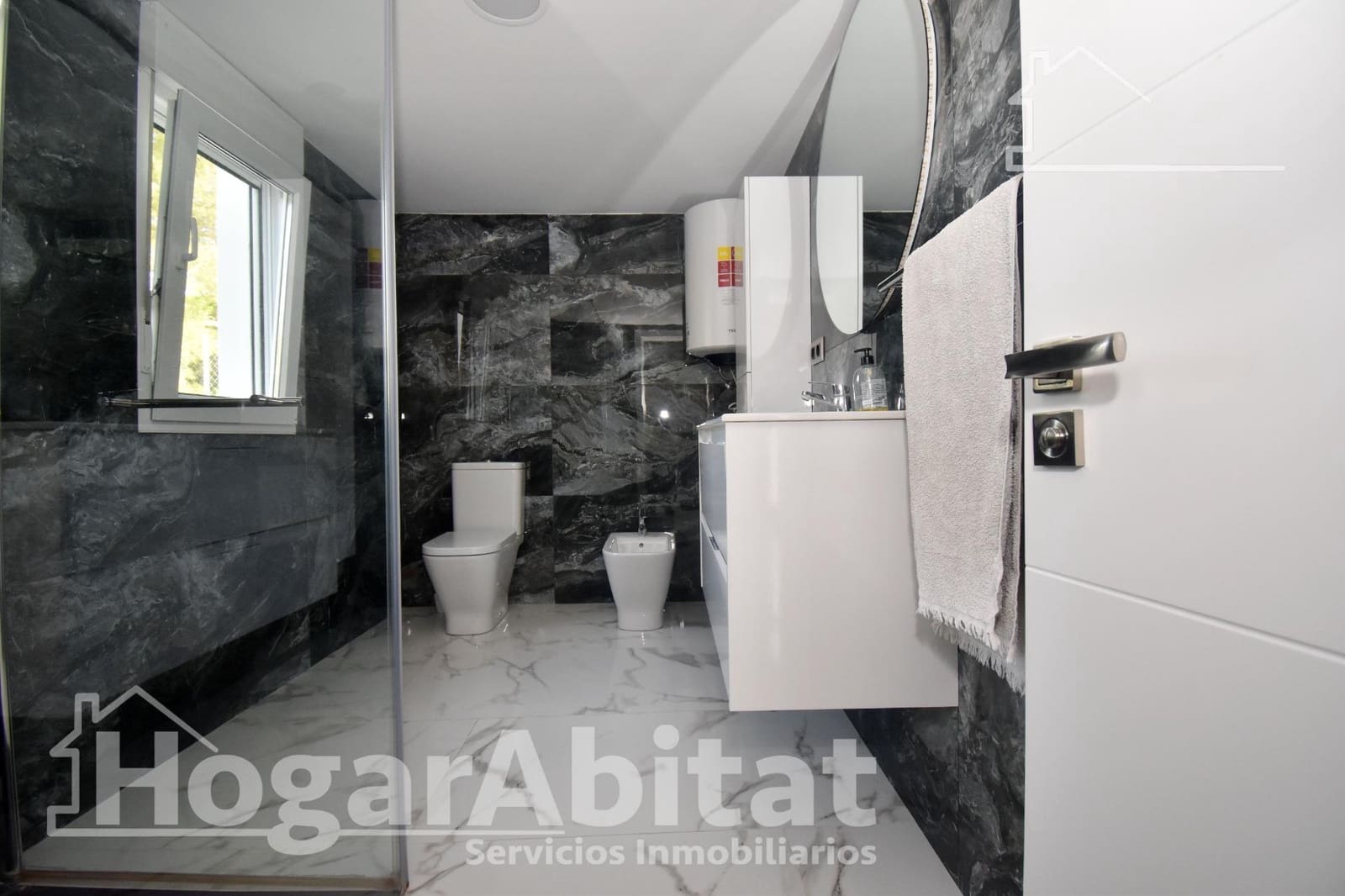 2 bedroom Villa for sale in L'Alcora with garage - € 175,000 (Ref: 9815902)