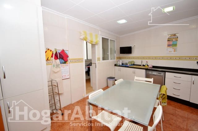 3 bedroom Flat for sale in Corbera with garage - € 135,000 (Ref: 9820565)
