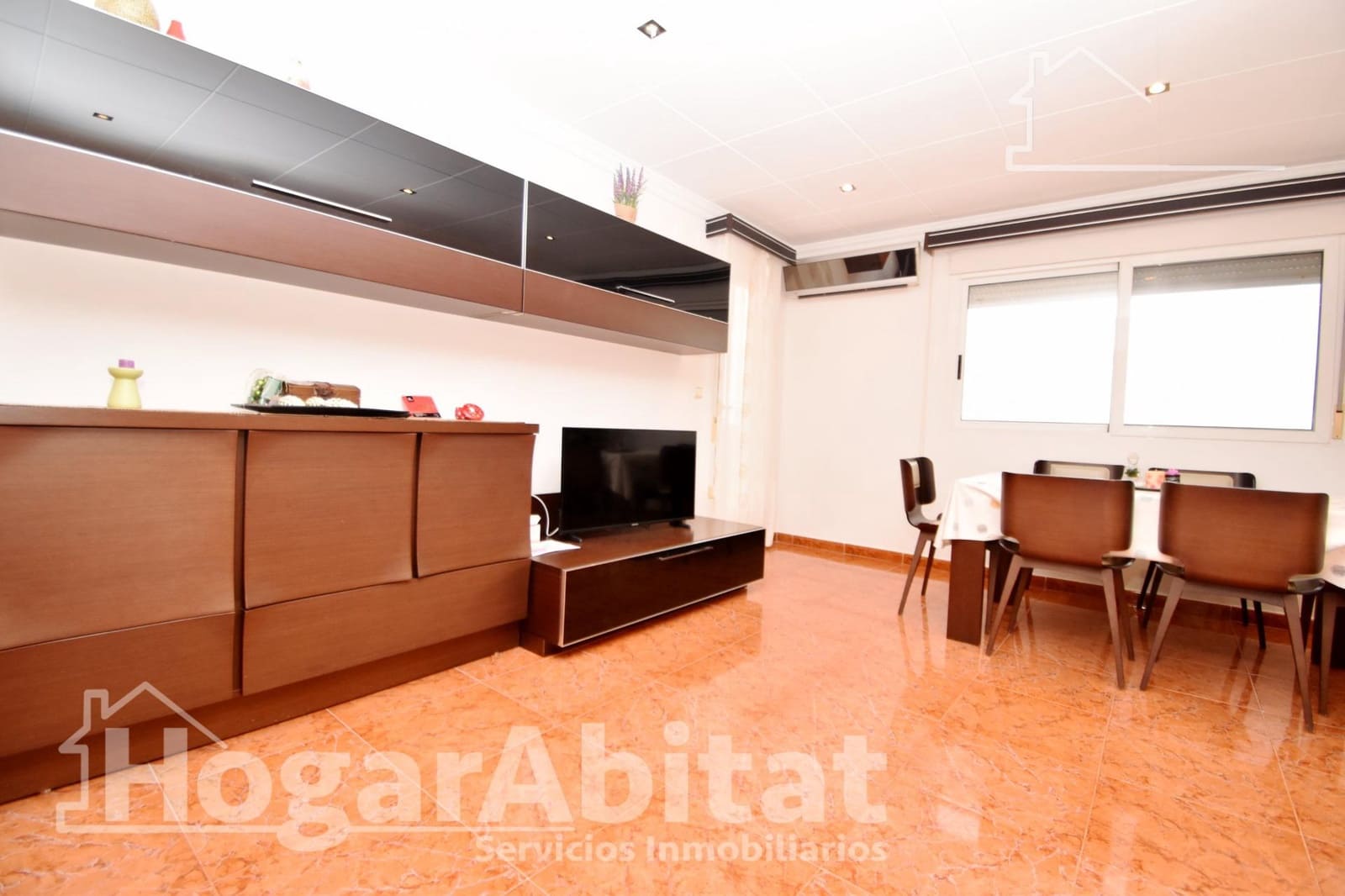 3 slaapkamer Flat te koop in Corbera met garage - € 135.000 (Ref: 9820565)