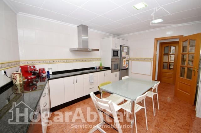 3 bedroom Flat for sale in Corbera with garage - € 135,000 (Ref: 9820565)