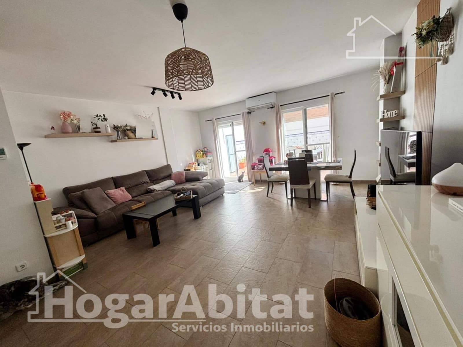 Adosado de 4 habitaciones en Chiva en venta con garaje - 360.000 € (Ref: 9820568)