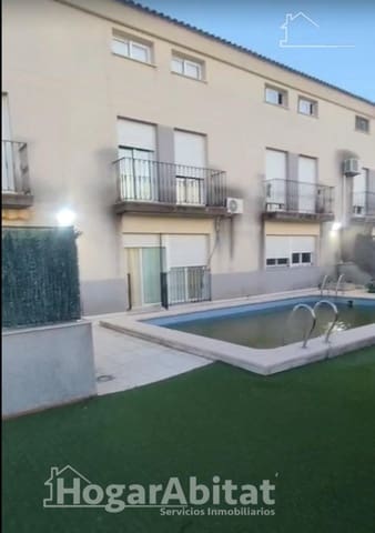 Adosado de 3 habitaciones en Vilamarxant / Villamarchante en venta con piscina garaje - 290.000 € (Ref: 9820572)