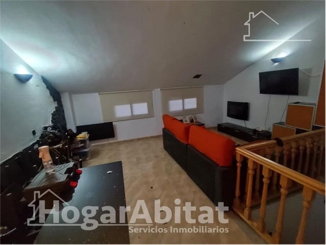 Adosado de 3 habitaciones en Vilamarxant / Villamarchante en venta con piscina garaje - 290.000 € (Ref: 9820572)