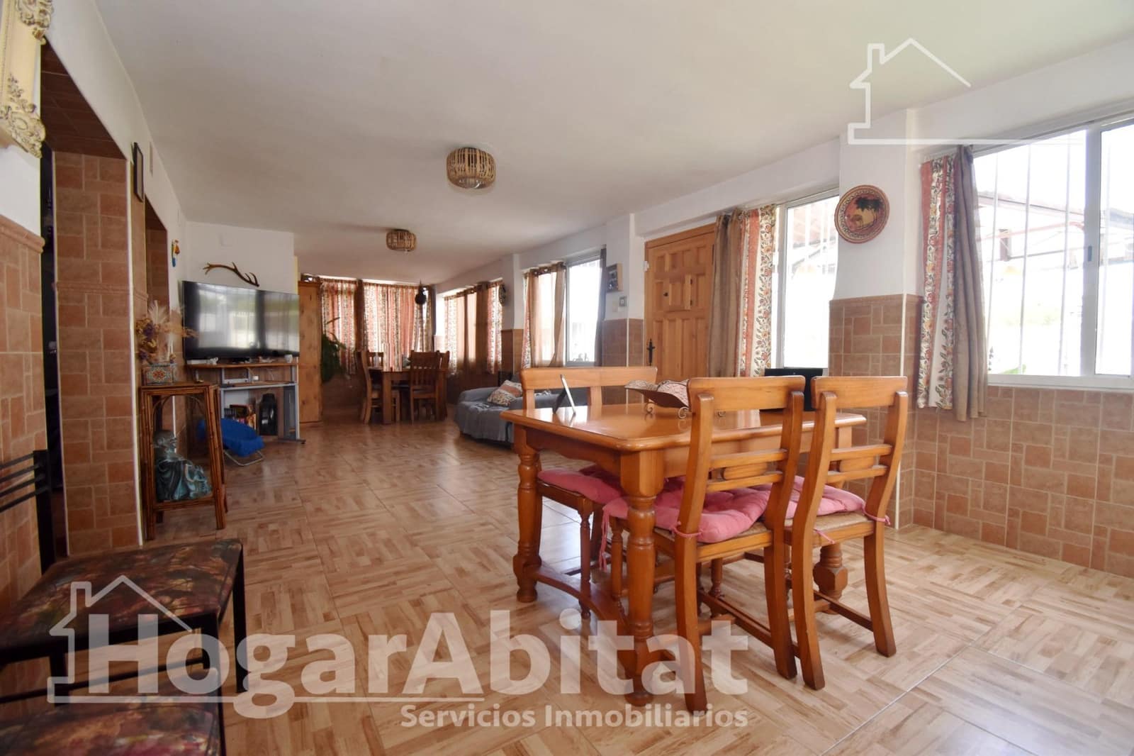 5 bedroom Villa for sale in Vila-real with pool garage - € 290,000 (Ref: 9822966)