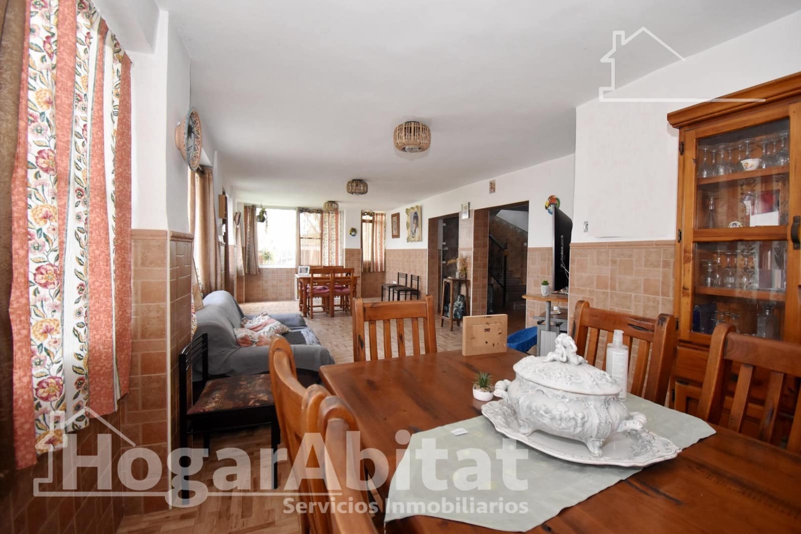5 bedroom Villa for sale in Vila-real with pool garage - € 290,000 (Ref: 9822966)