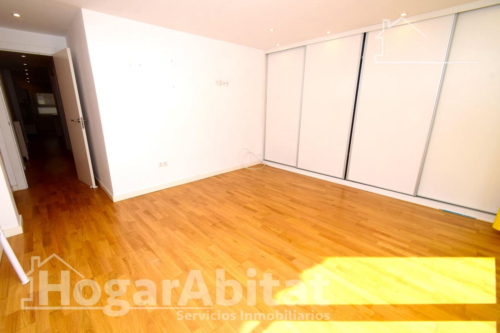 3 soveværelse Lejlighed til salg i Valencia by - € 299.900 (Ref: 9825303)