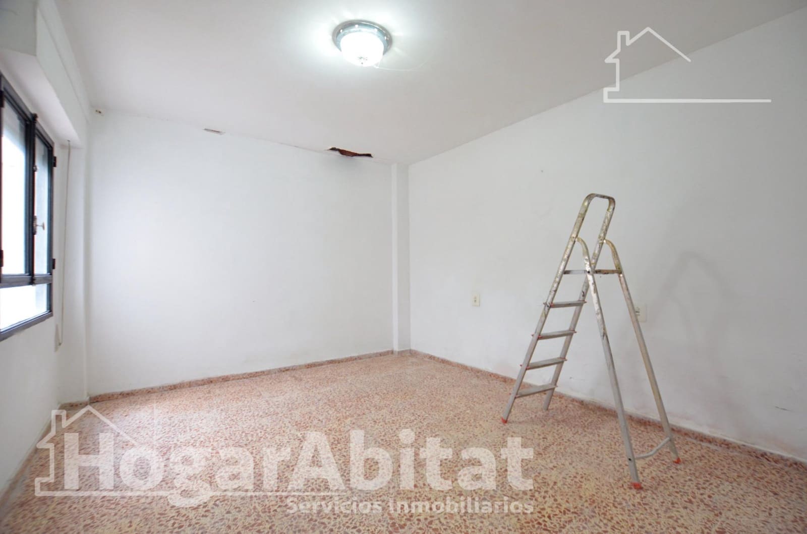 3 slaapkamer Flat te koop in Simat de la Valldigna - € 89.000 (Ref: 9825308)