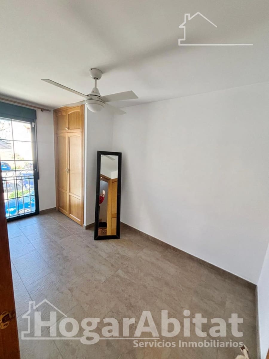 4 quarto Moradia em Banda para venda em Chiva com garagem - 360 000 € (Ref: 9825310)