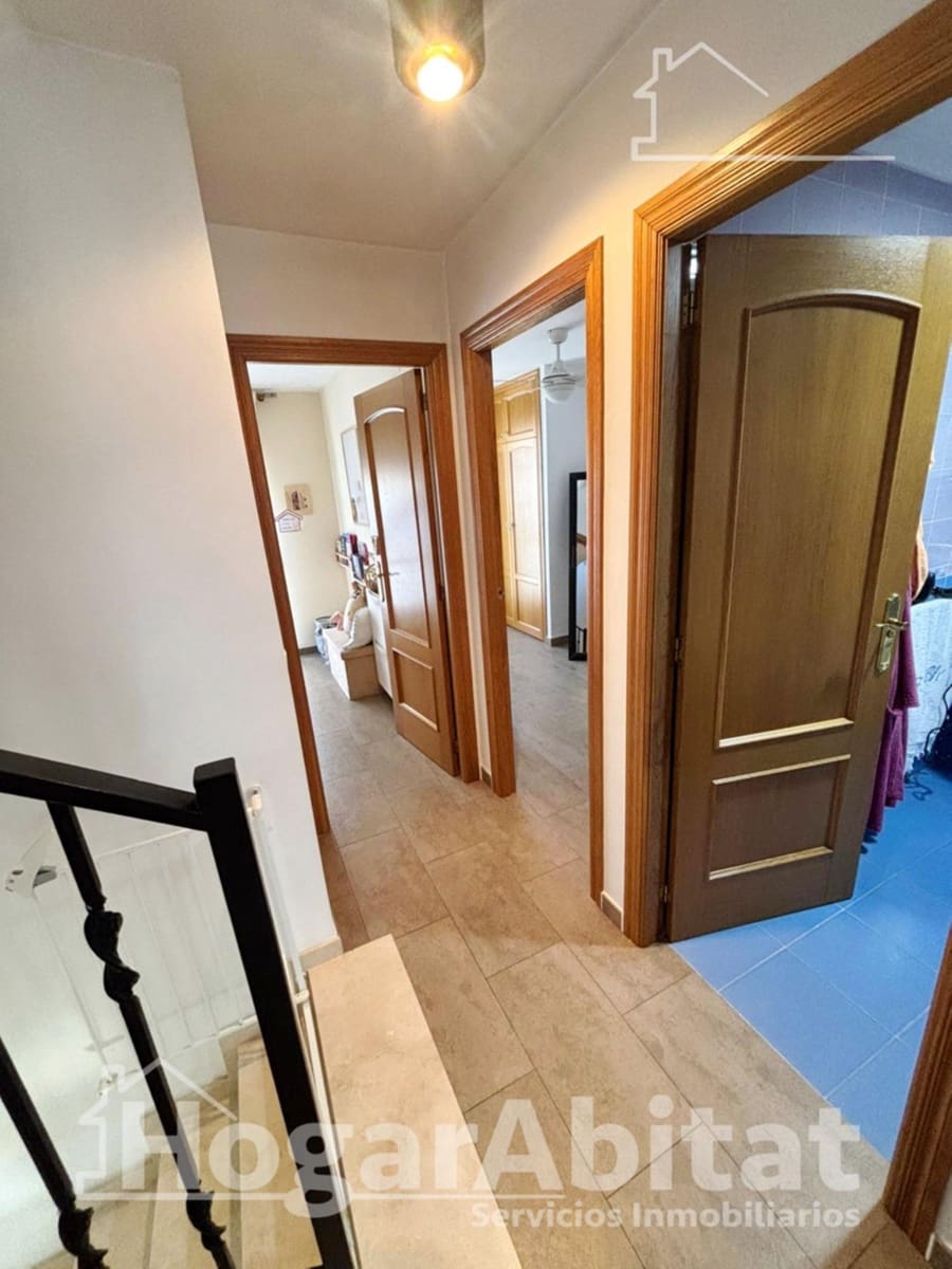 4 quarto Moradia em Banda para venda em Chiva com garagem - 360 000 € (Ref: 9825310)
