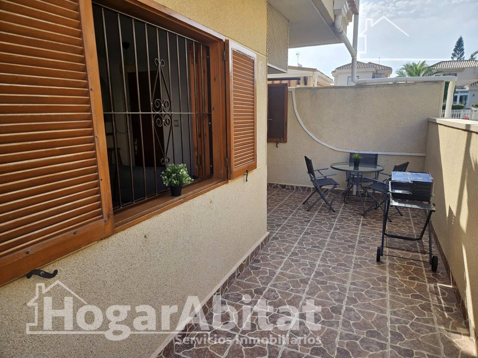 2 soveværelse Rækkehus til salg i La Zenia med swimmingpool garage - € 185.000 (Ref: 9825311)