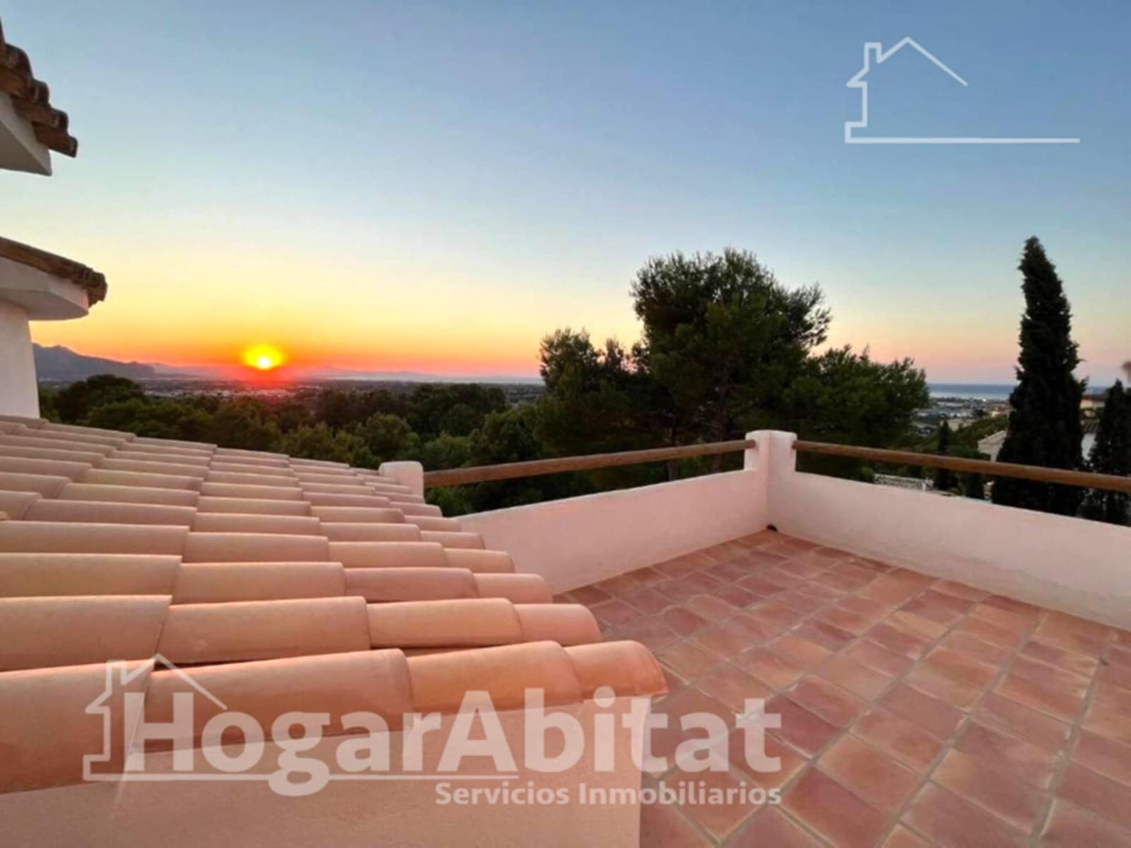 Chalet de 5 habitaciones en Dénia en venta con piscina garaje - 789.000 € (Ref: 9825312)
