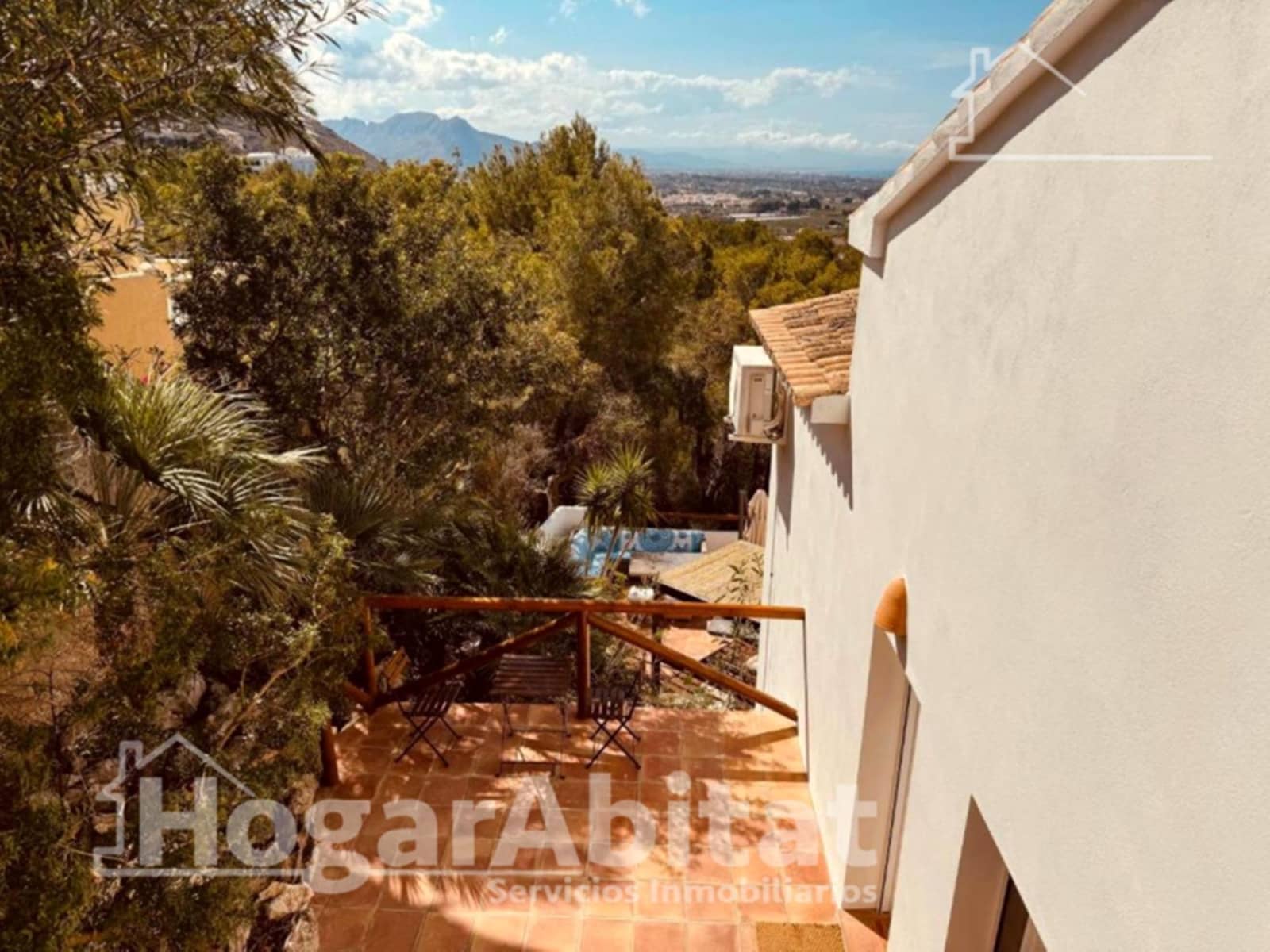 Chalet de 5 habitaciones en Dénia en venta con piscina garaje - 789.000 € (Ref: 9825312)