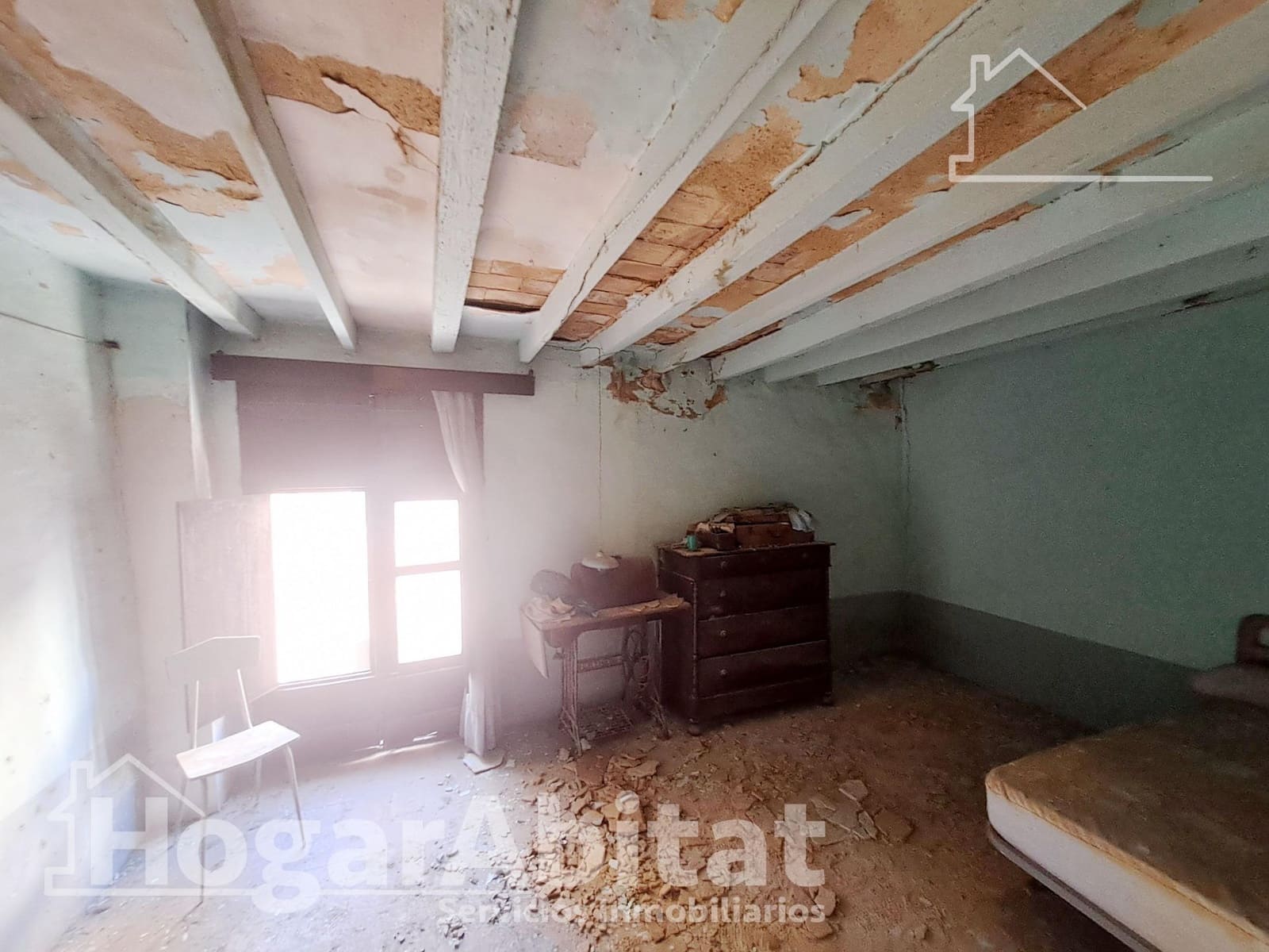 Casa de 6 habitaciones en L'Alcora en venta - 27.500 € (Ref: 9825319)