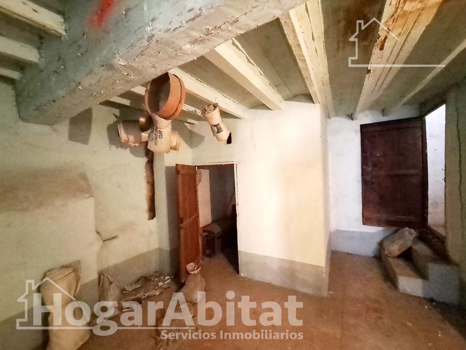 Casa de 6 habitaciones en L'Alcora en venta - 27.500 € (Ref: 9825319)