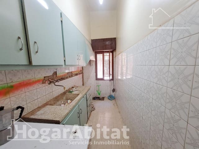 6 slaapkamer Huis te koop in L'Alcora - € 27.500 (Ref: 9825319)