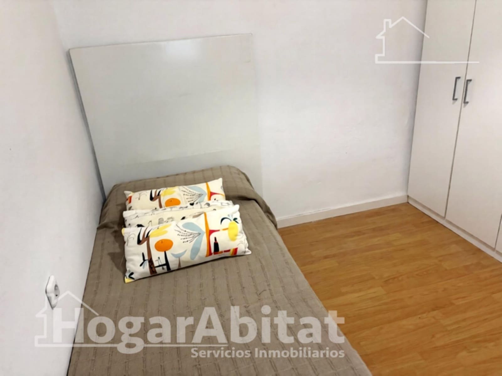 3 soveværelse Lejlighed til salg i Valencia by - € 300.000 (Ref: 9829209)