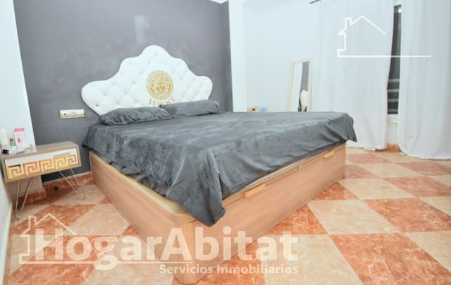 Piso de 3 habitaciones en Carlet en venta - 140.000 € (Ref: 9829212)