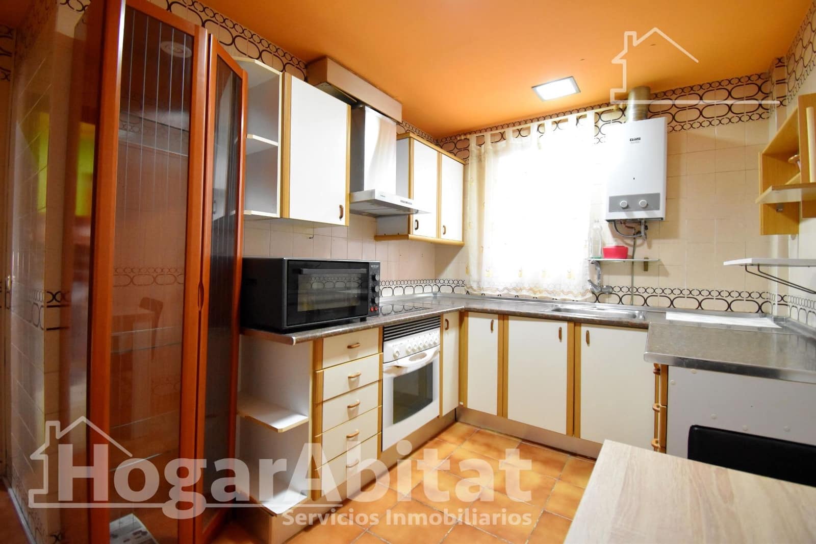 5 bedroom Flat for sale in Gandia - € 180,000 (Ref: 9829213)
