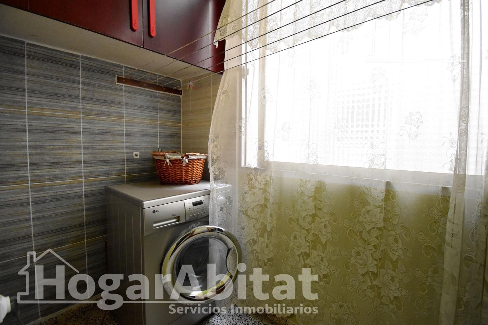 5 bedroom Flat for sale in Gandia - € 180,000 (Ref: 9829213)