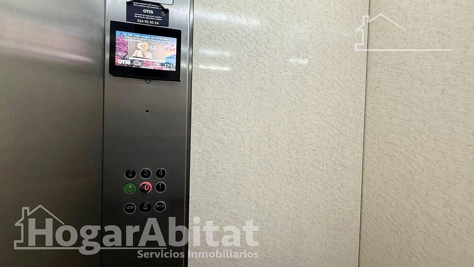 5 bedroom Flat for sale in Gandia - € 180,000 (Ref: 9829213)