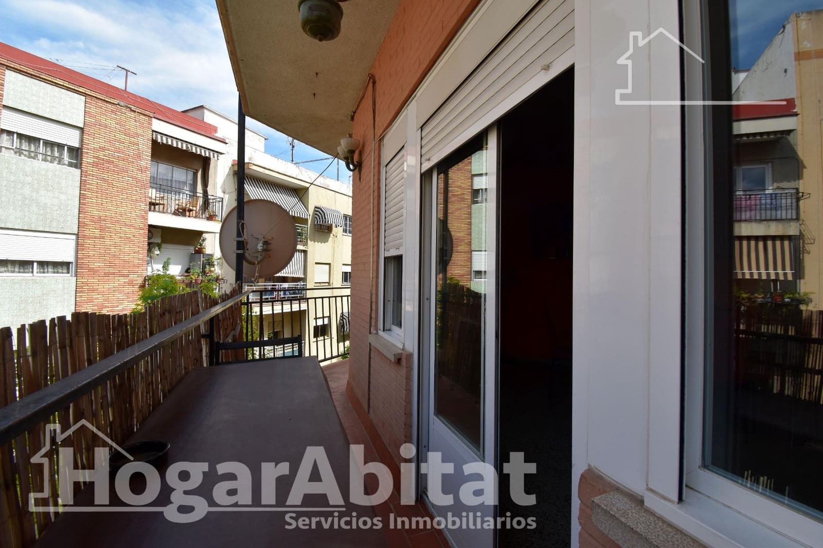 5 bedroom Flat for sale in Gandia - € 180,000 (Ref: 9829213)