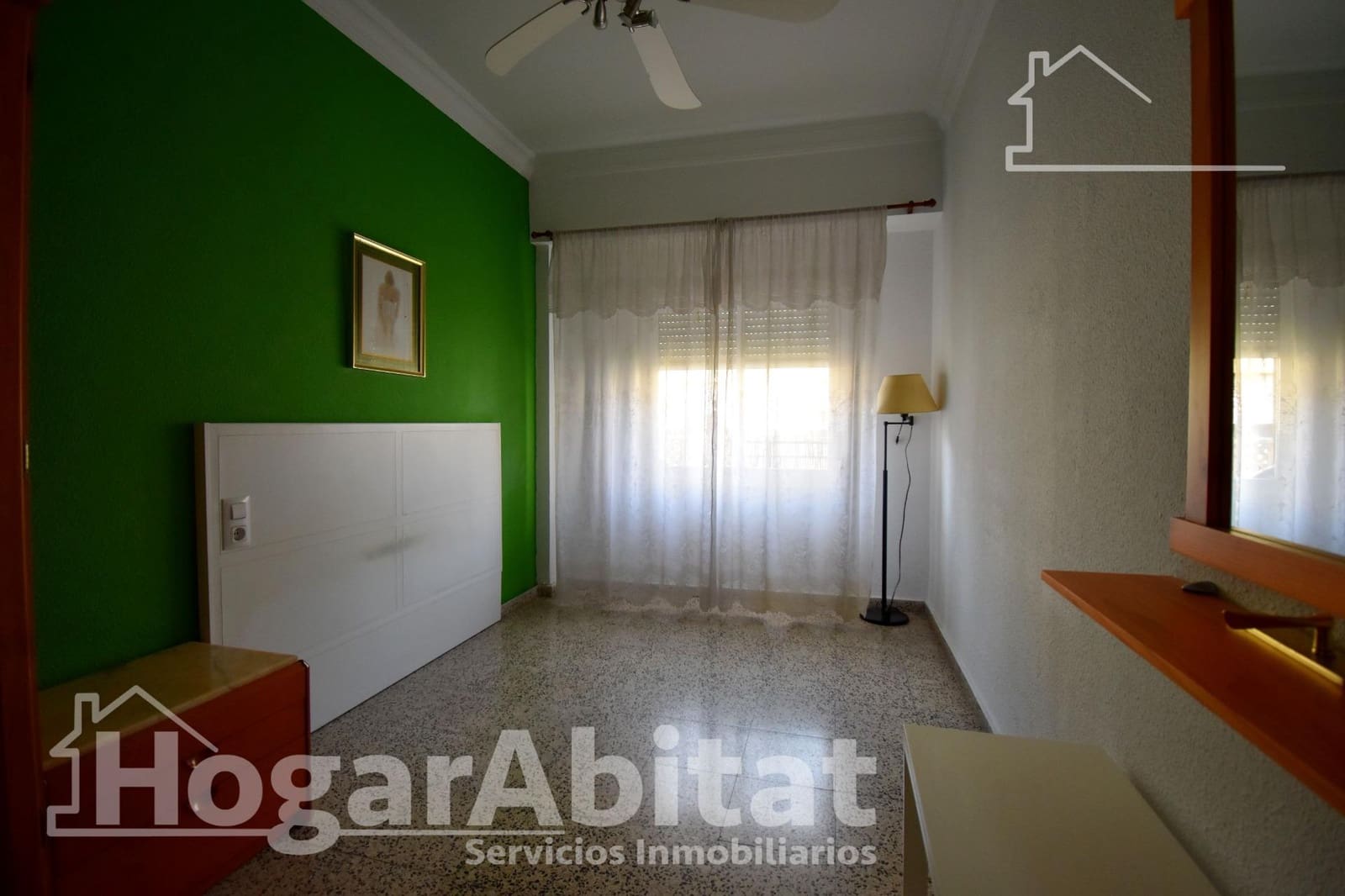 5 bedroom Flat for sale in Gandia - € 180,000 (Ref: 9829213)