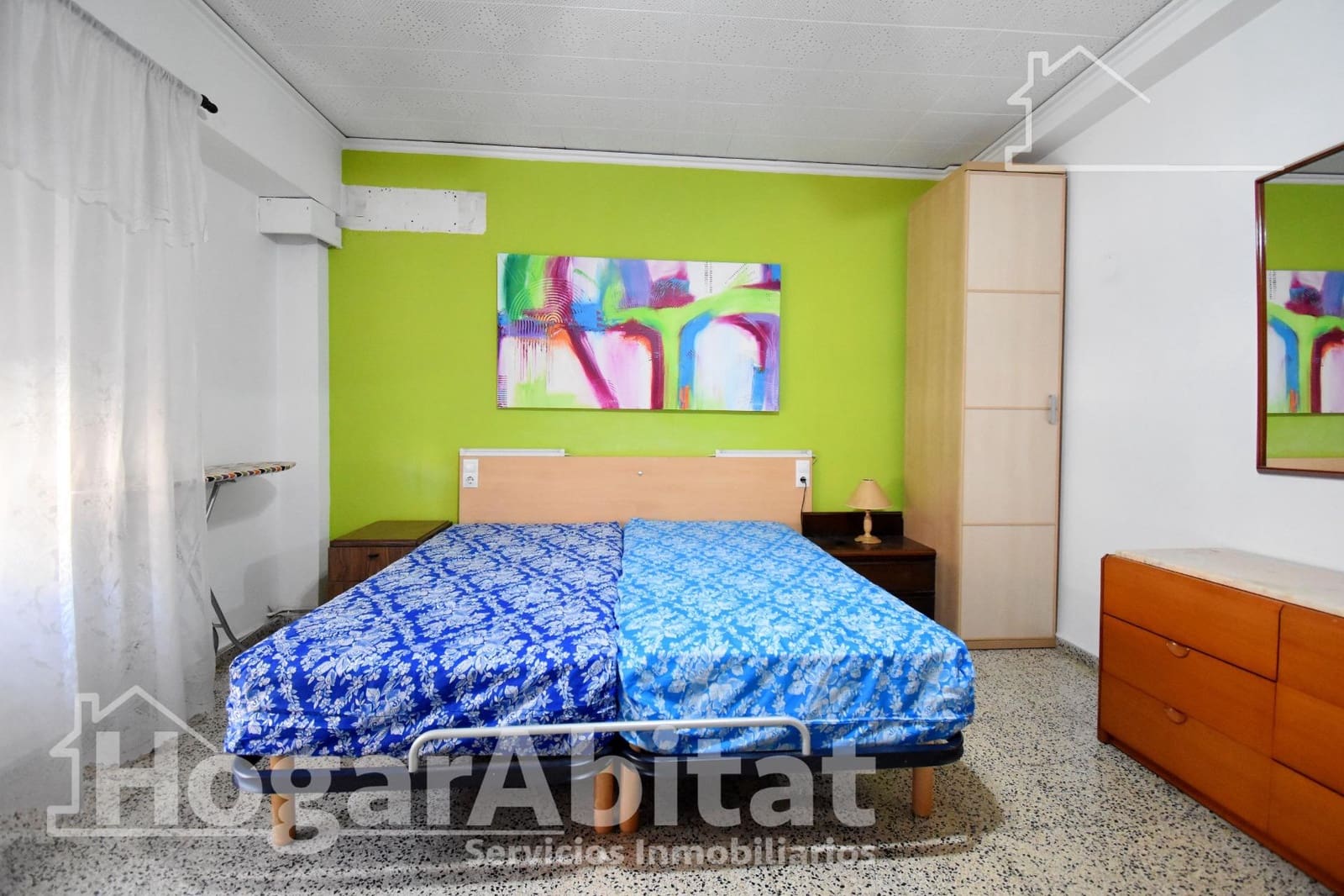 5 bedroom Flat for sale in Gandia - € 180,000 (Ref: 9829213)