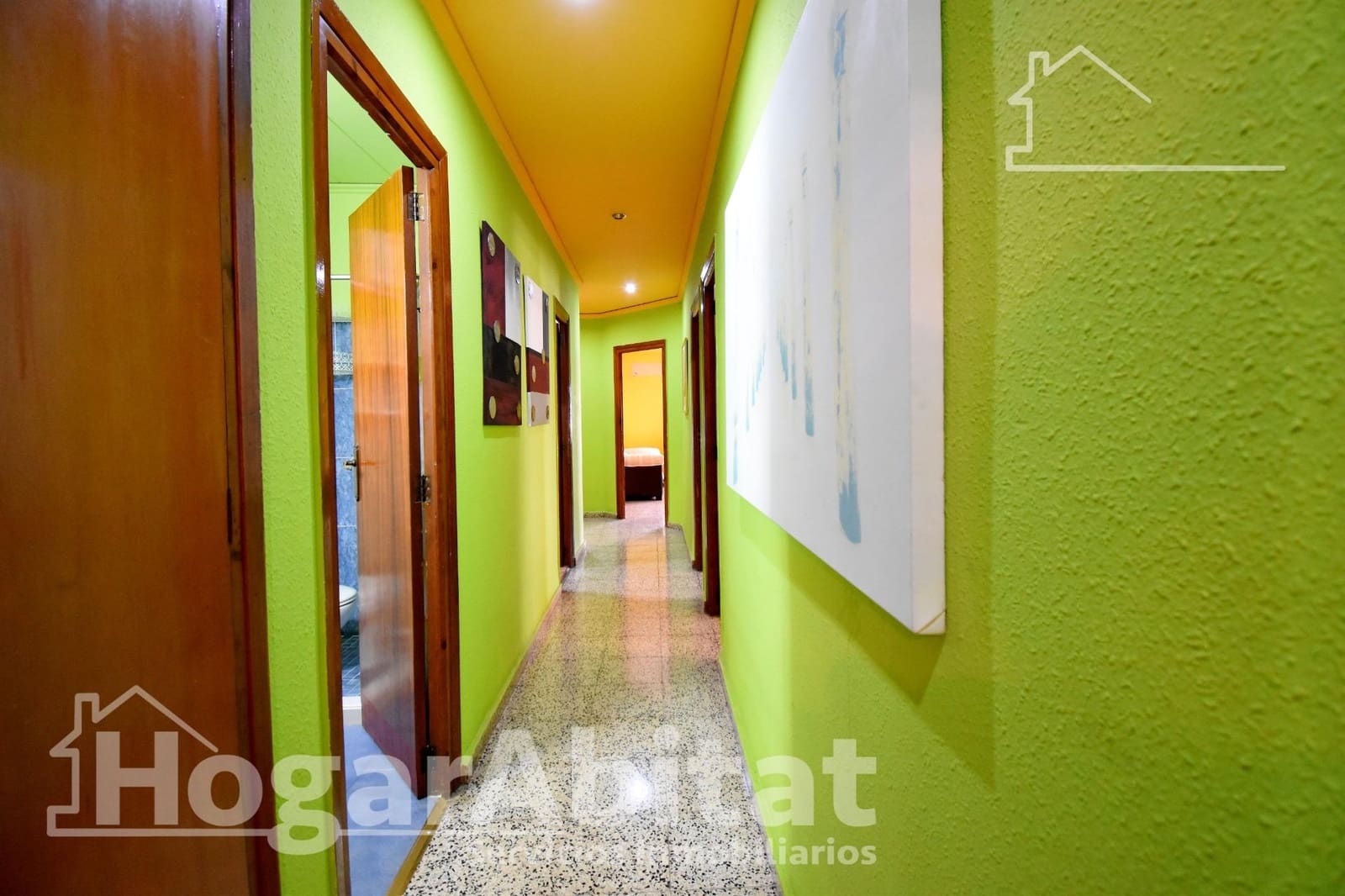 5 bedroom Flat for sale in Gandia - € 180,000 (Ref: 9829213)
