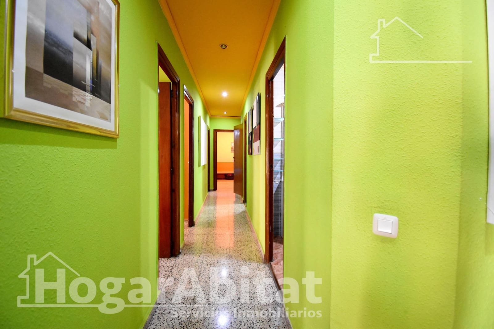 5 bedroom Flat for sale in Gandia - € 180,000 (Ref: 9829213)