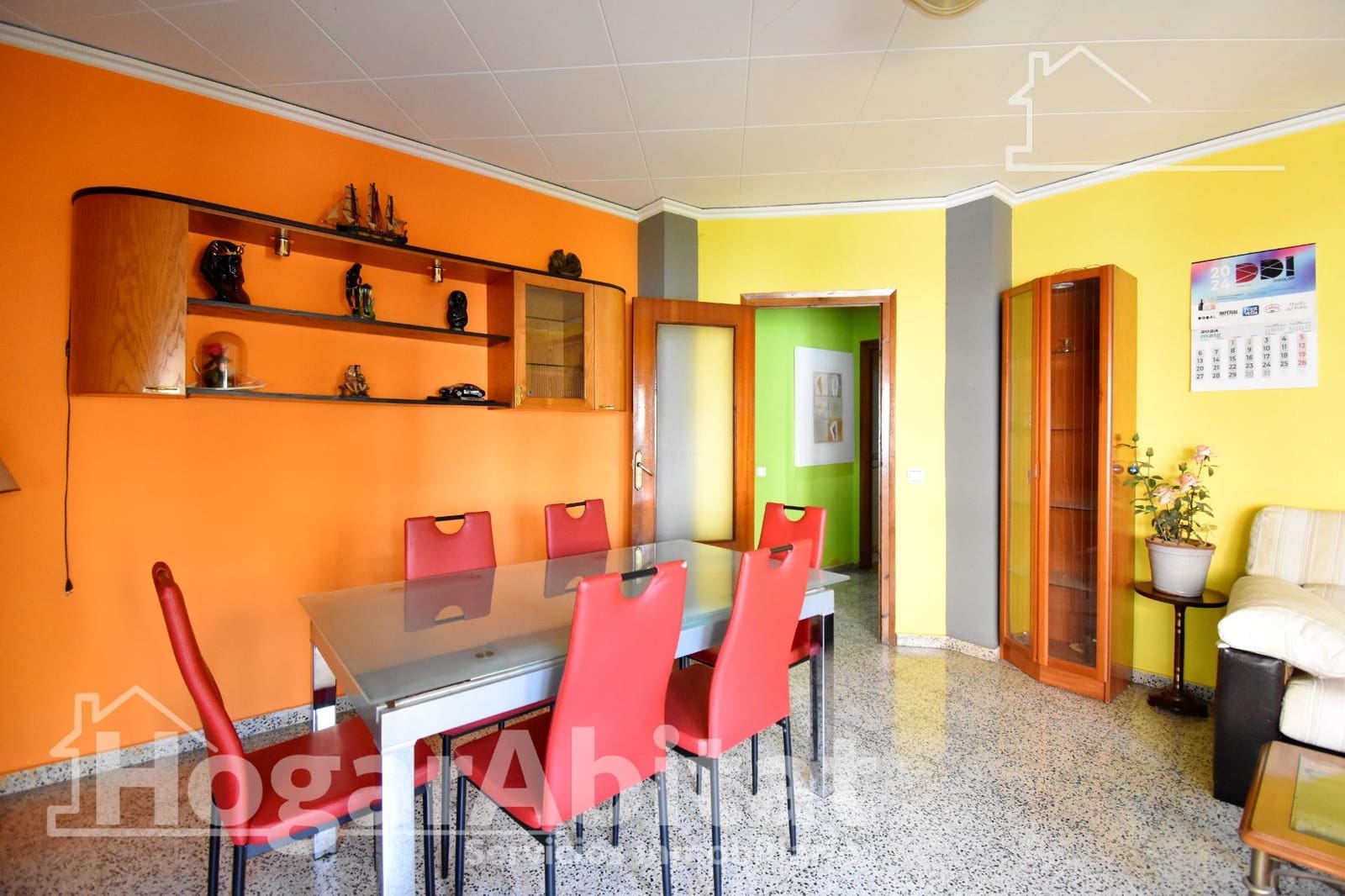 5 bedroom Flat for sale in Gandia - € 180,000 (Ref: 9829213)