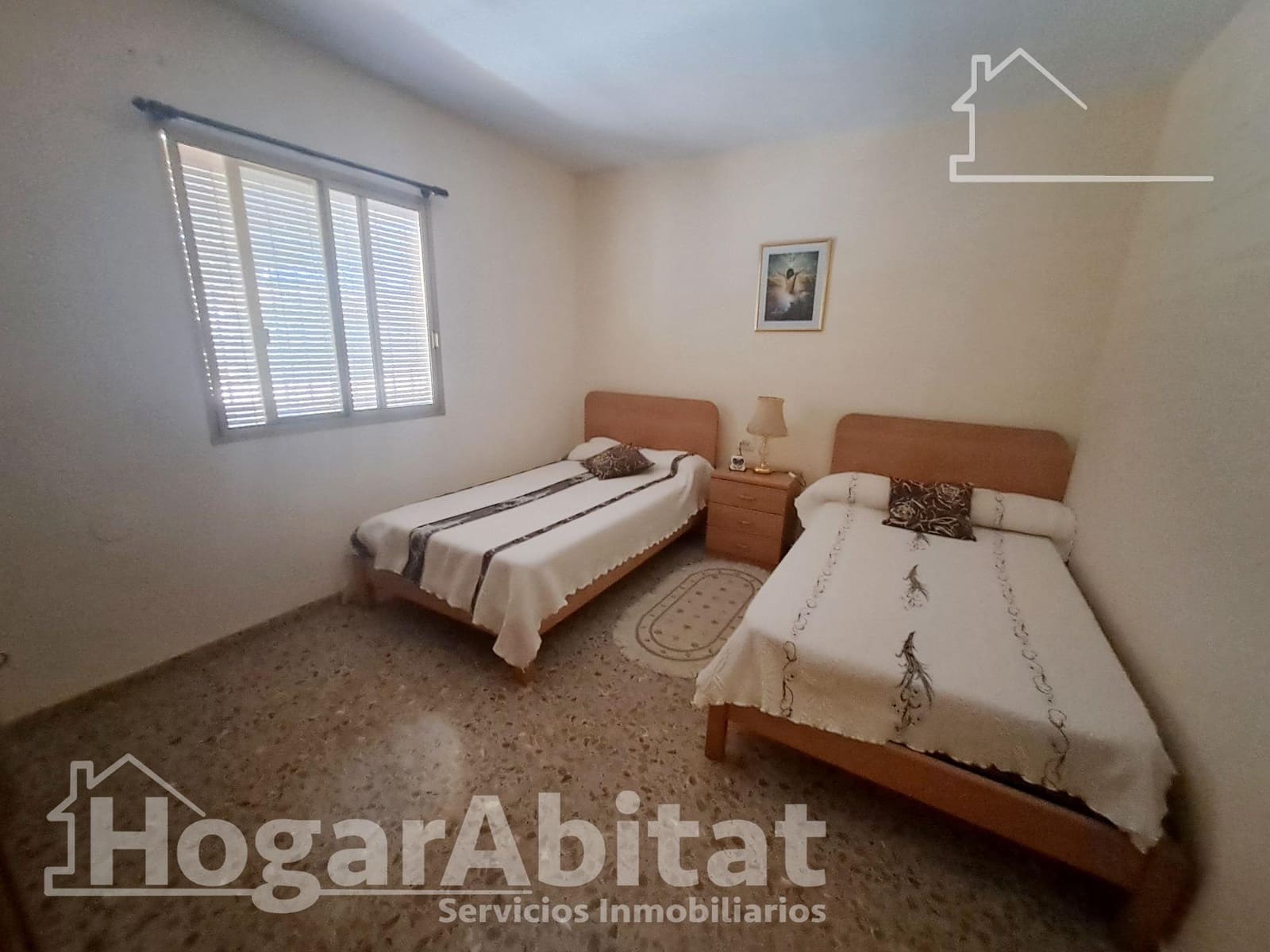 6 bedroom Villa for sale in L'Alcora with pool garage - € 195,000 (Ref: 9829214)