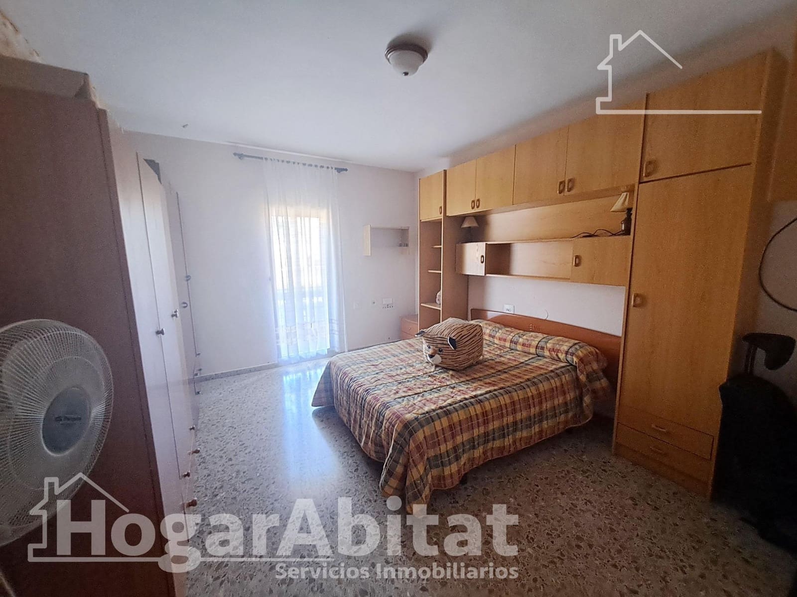 6 bedroom Villa for sale in L'Alcora with pool garage - € 195,000 (Ref: 9829214)