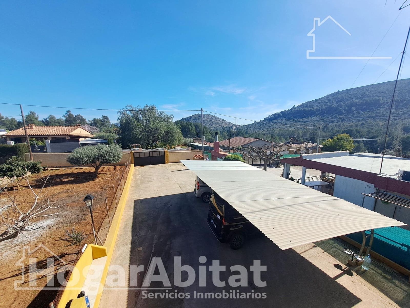 6 bedroom Villa for sale in L'Alcora with pool garage - € 195,000 (Ref: 9829214)