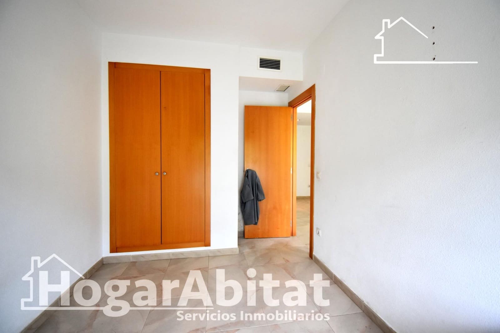 2 bedroom Flat for sale in Villalonga with garage - € 145,000 (Ref: 9829224)