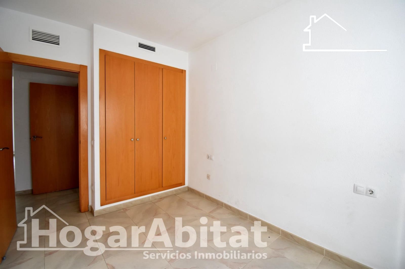 2 bedroom Flat for sale in Villalonga with garage - € 145,000 (Ref: 9829224)