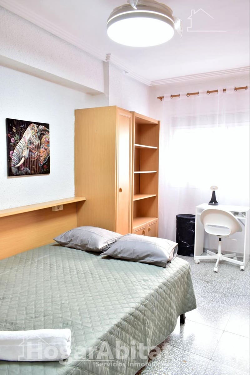 4 bedroom Flat for sale in Sagunto / Sagunt - € 260,000 (Ref: 9829225)