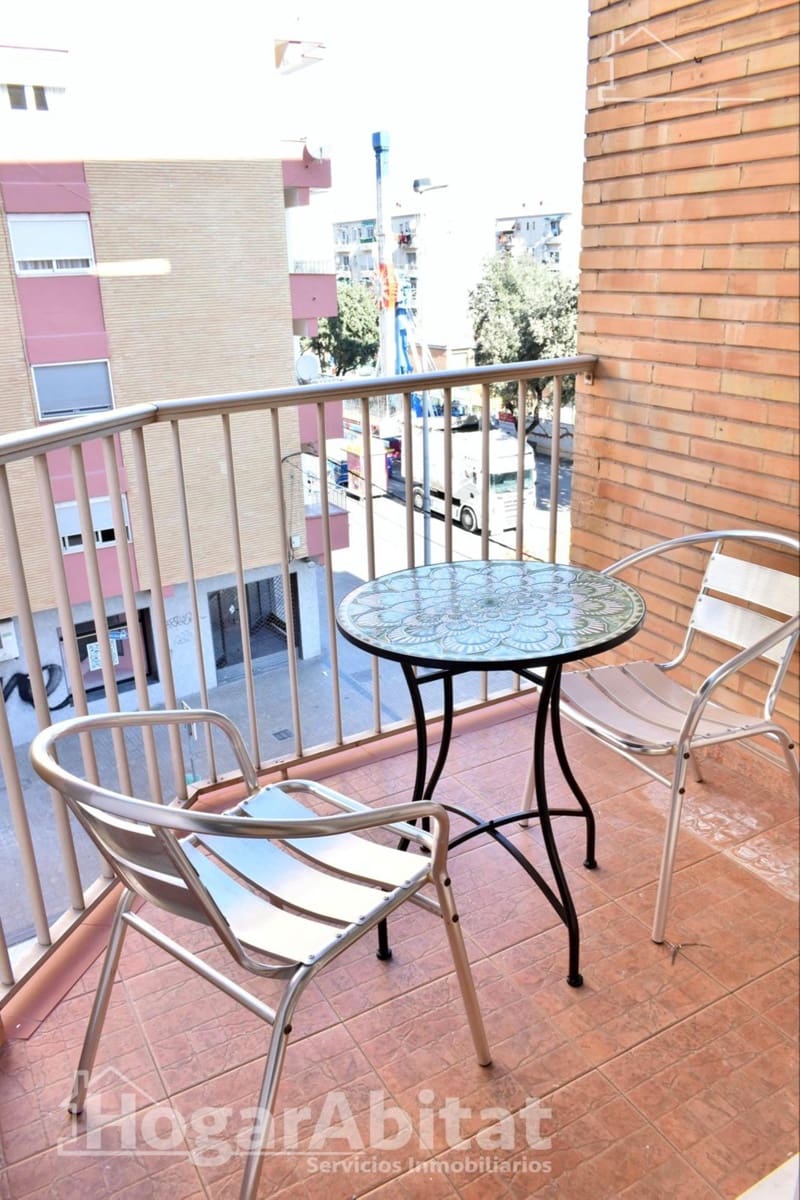 4 bedroom Flat for sale in Sagunto / Sagunt - € 260,000 (Ref: 9829225)