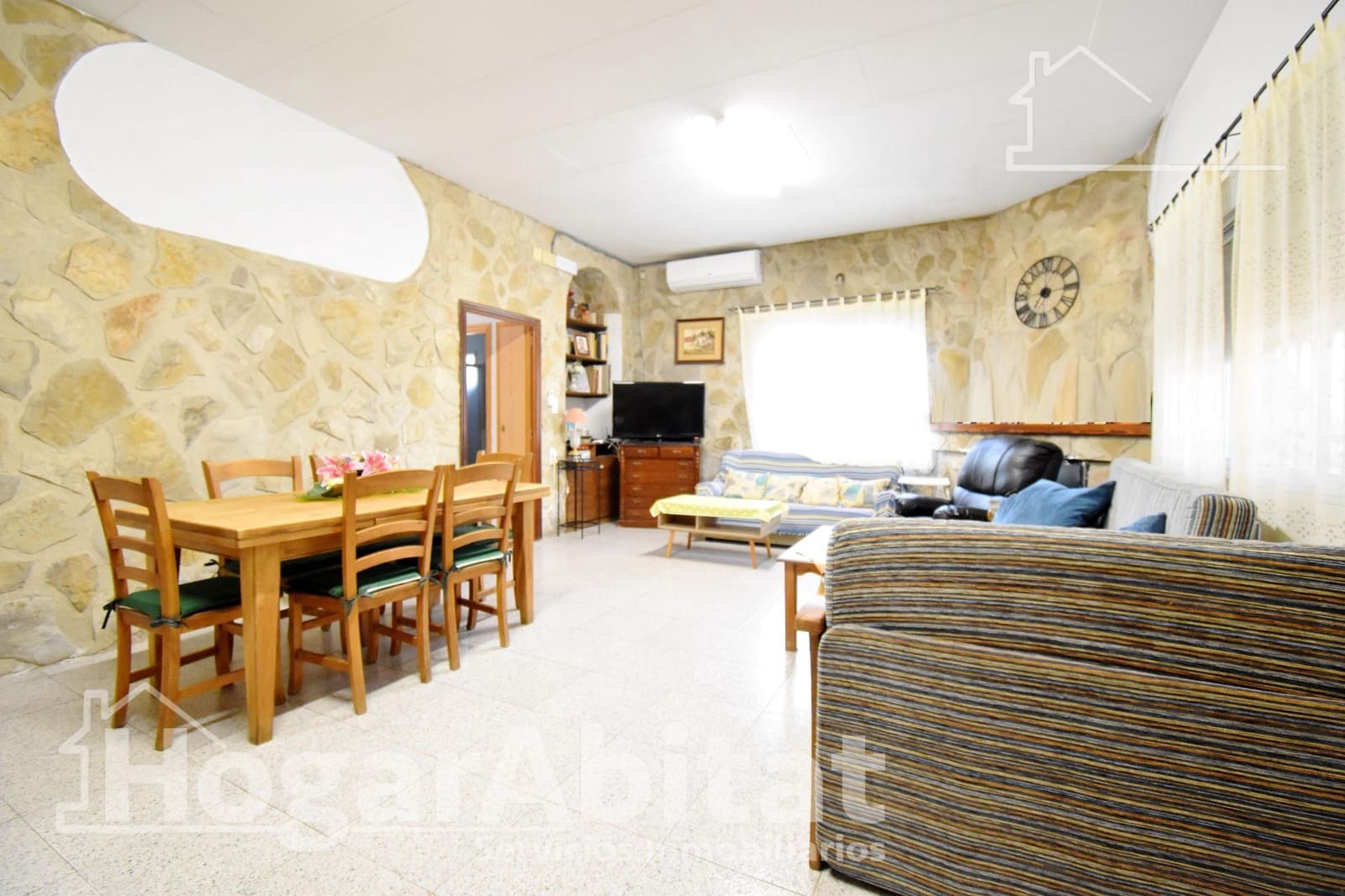 5 Zimmer Villa zu verkaufen in Simat de la Valldigna mit Pool Garage - 187.000 € (Ref: 9829228)