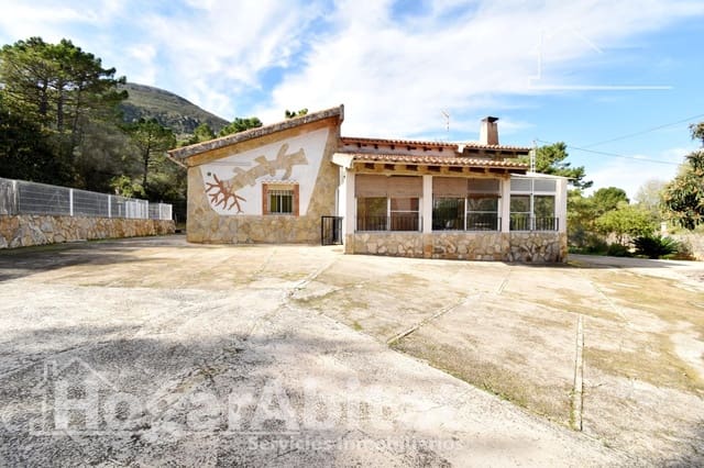 5 Zimmer Villa zu verkaufen in Simat de la Valldigna mit Pool Garage - 187.000 € (Ref: 9829228)