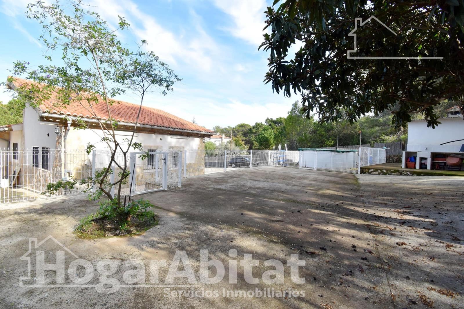 5 Zimmer Villa zu verkaufen in Simat de la Valldigna mit Pool Garage - 187.000 € (Ref: 9829228)