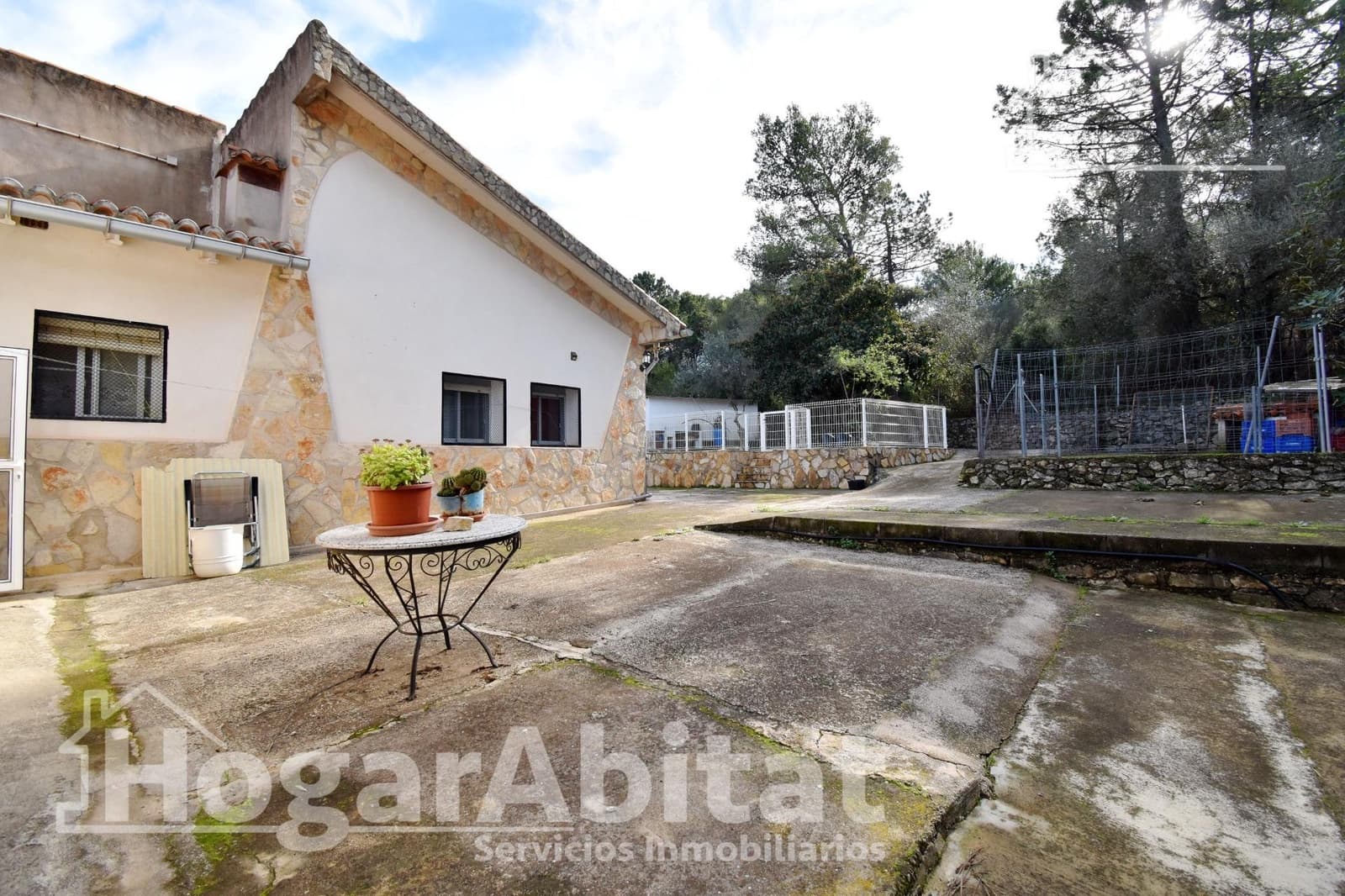 5 Zimmer Villa zu verkaufen in Simat de la Valldigna mit Pool Garage - 187.000 € (Ref: 9829228)