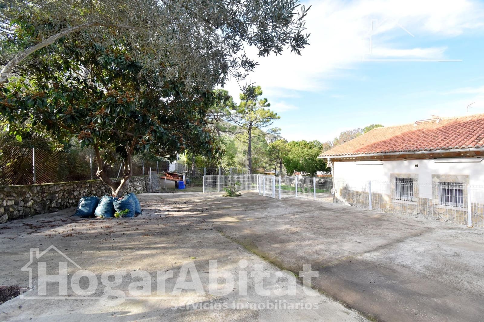 5 Zimmer Villa zu verkaufen in Simat de la Valldigna mit Pool Garage - 187.000 € (Ref: 9829228)