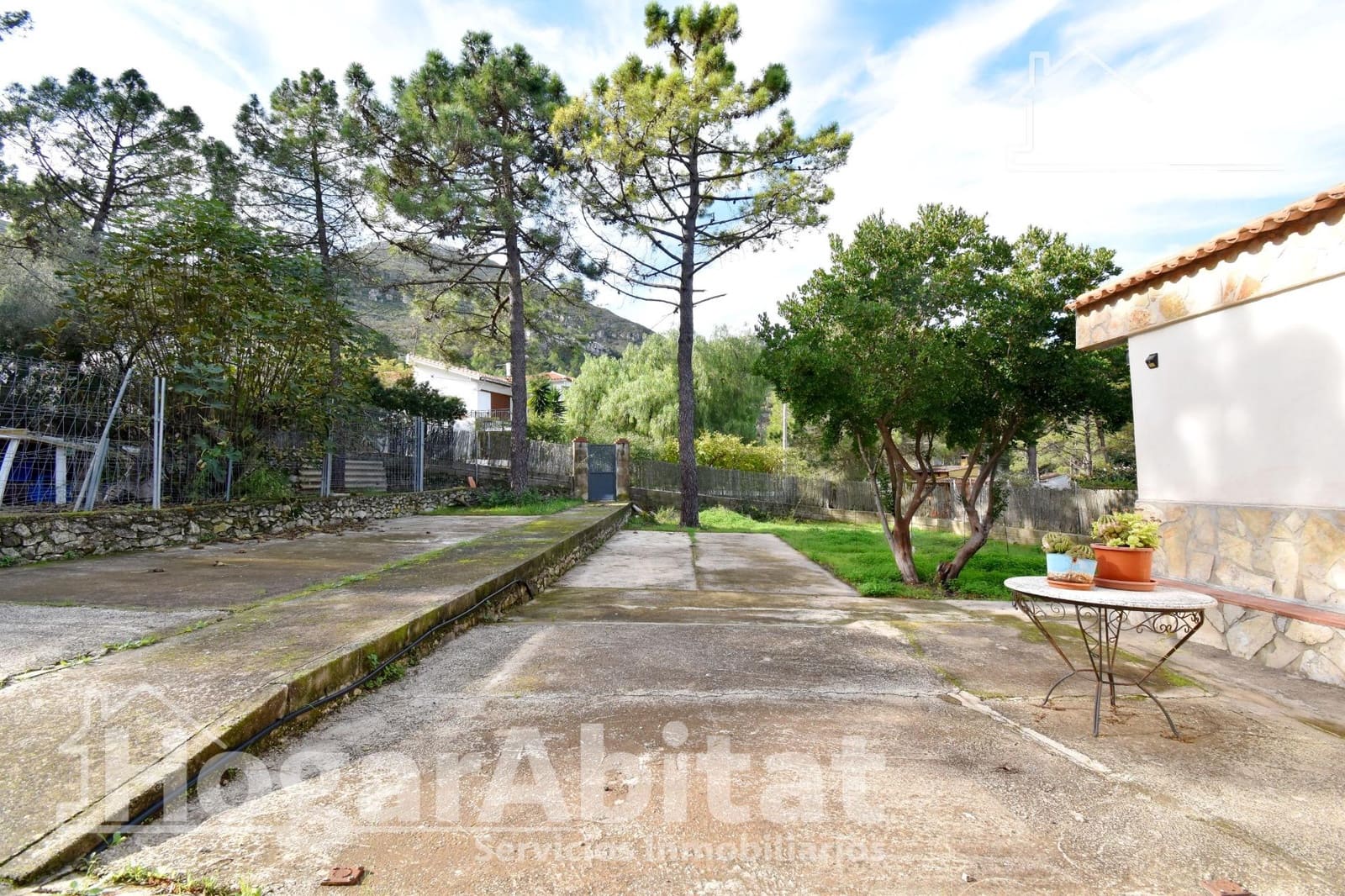 5 Zimmer Villa zu verkaufen in Simat de la Valldigna mit Pool Garage - 187.000 € (Ref: 9829228)
