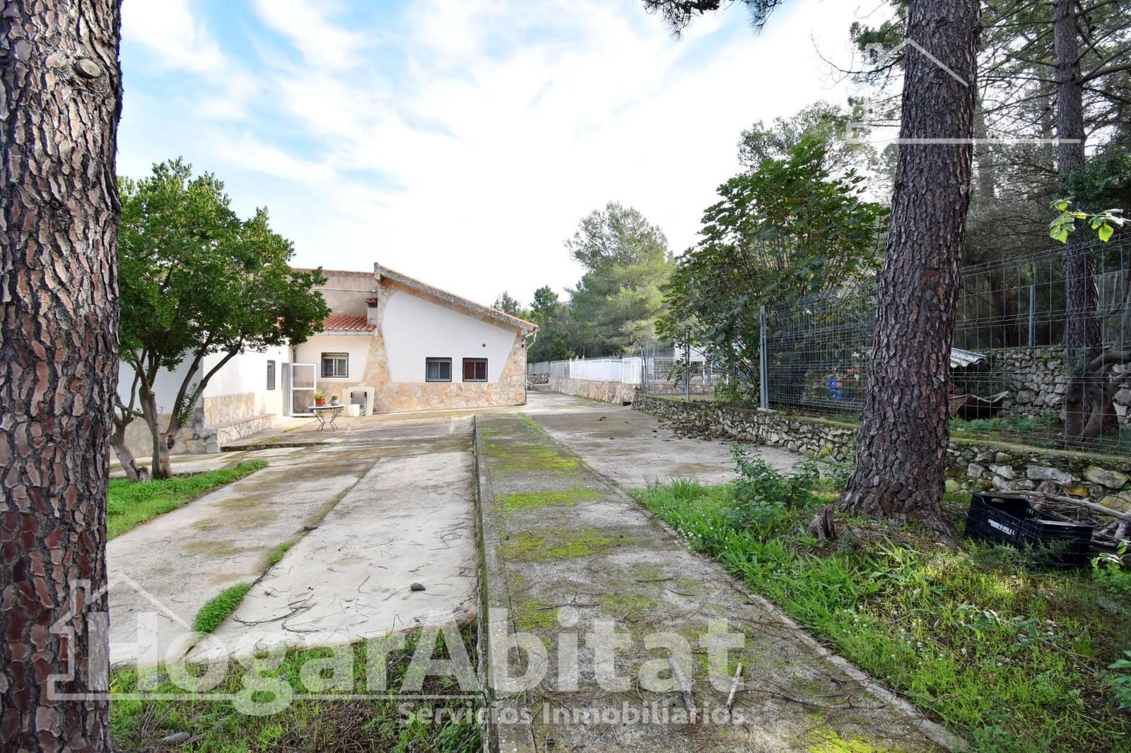 5 Zimmer Villa zu verkaufen in Simat de la Valldigna mit Pool Garage - 187.000 € (Ref: 9829228)