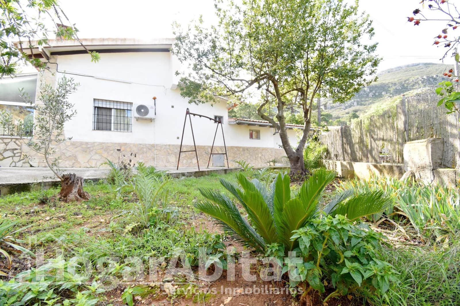 5 Zimmer Villa zu verkaufen in Simat de la Valldigna mit Pool Garage - 187.000 € (Ref: 9829228)
