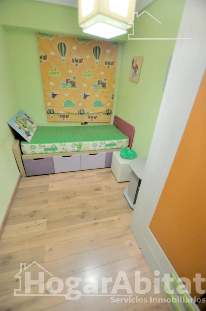 4 Zimmer Wohnung zu verkaufen in Xirivella mit Garage - 255.000 € (Ref: 9829235)