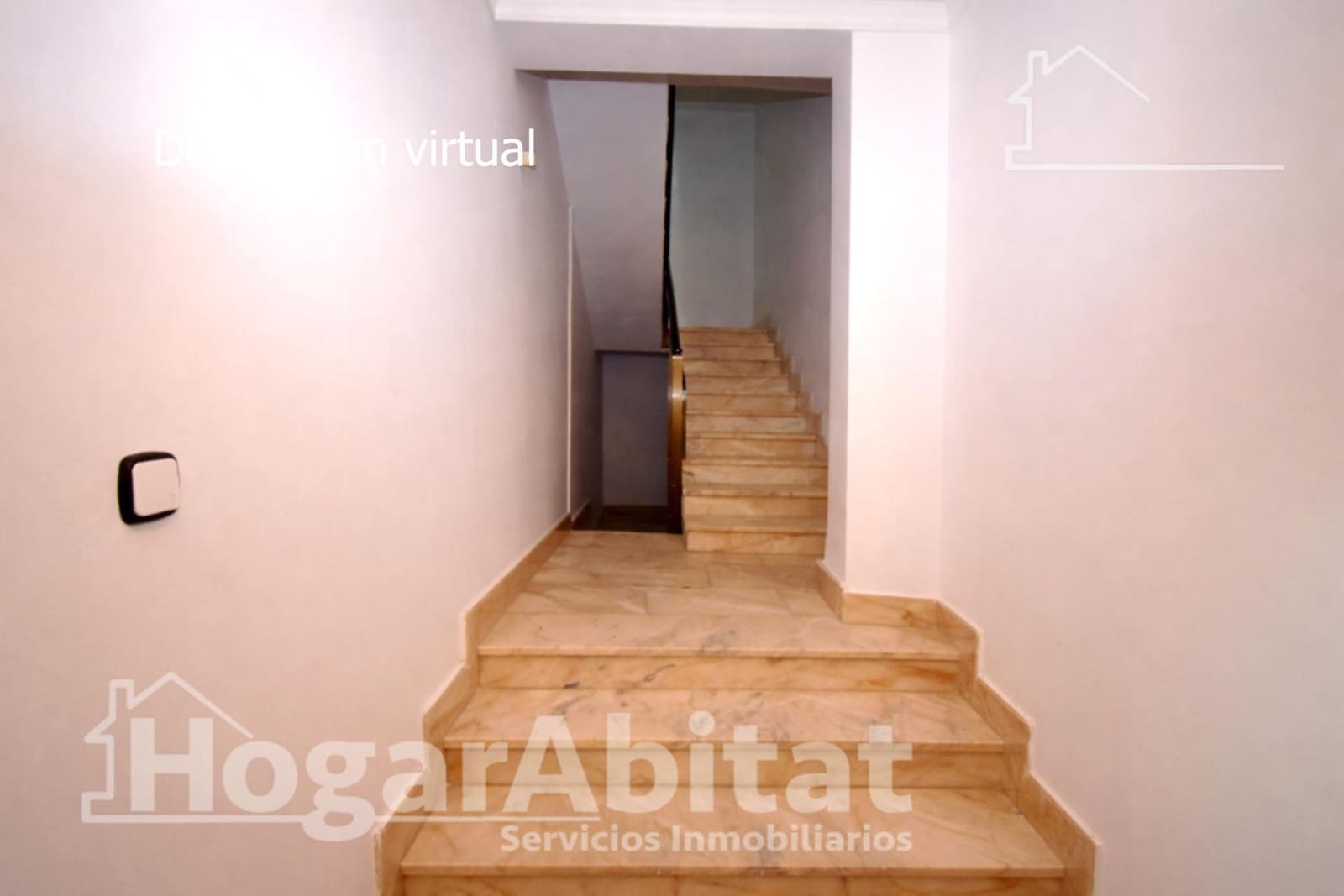 Casa de 6 habitaciones en Catarroja en venta con garaje - 600.000 € (Ref: 9829237)