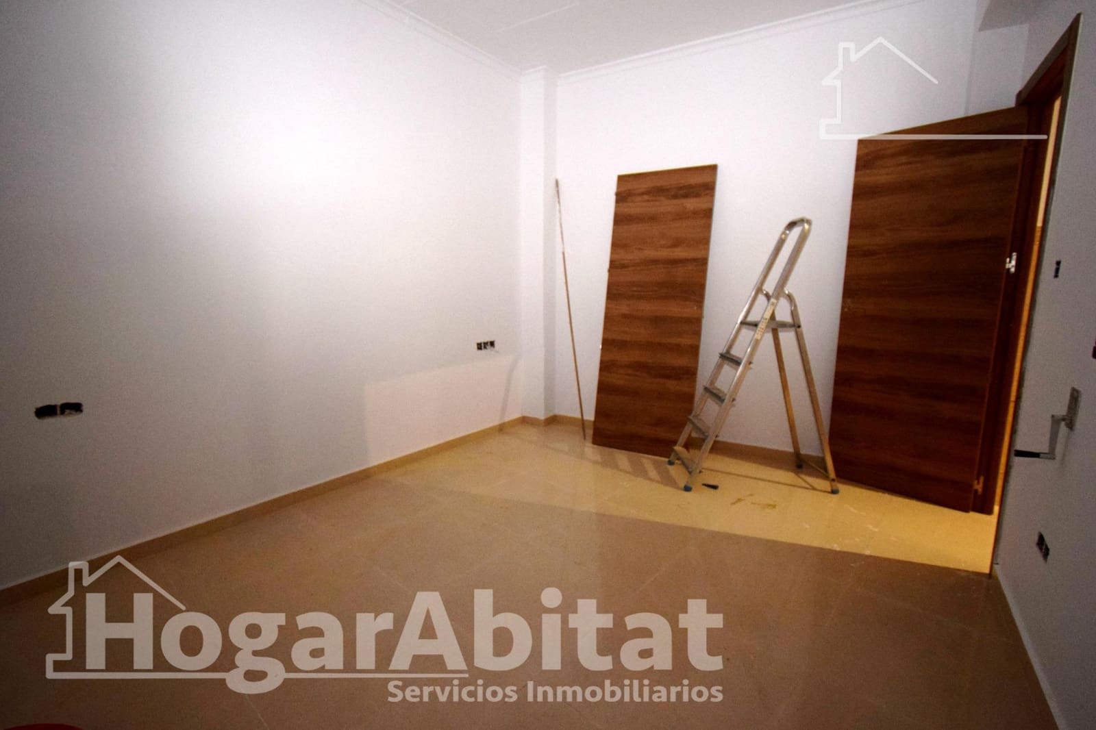 Casa de 6 habitaciones en Catarroja en venta con garaje - 600.000 € (Ref: 9829237)